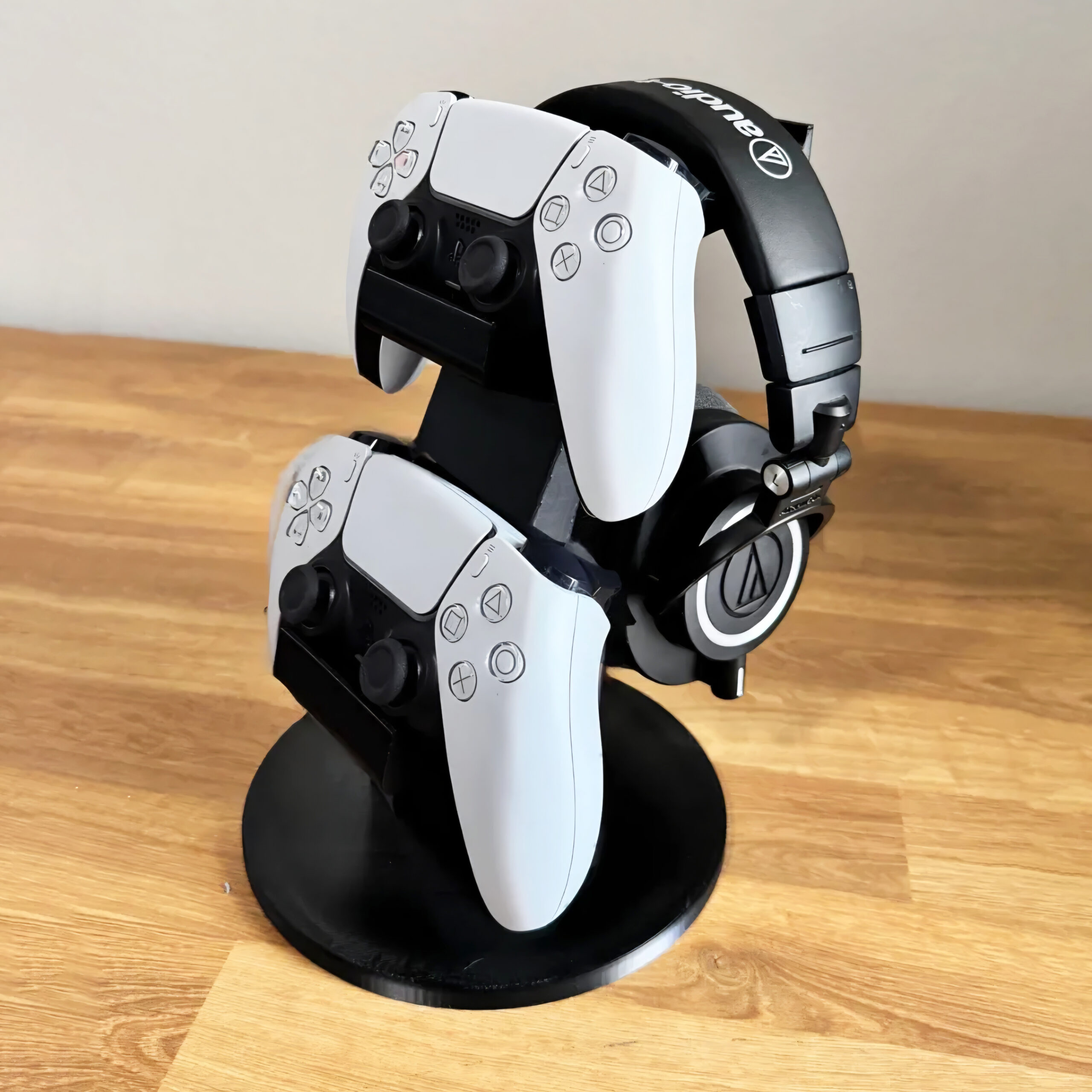 Gaming Gear Organizer - Image 2