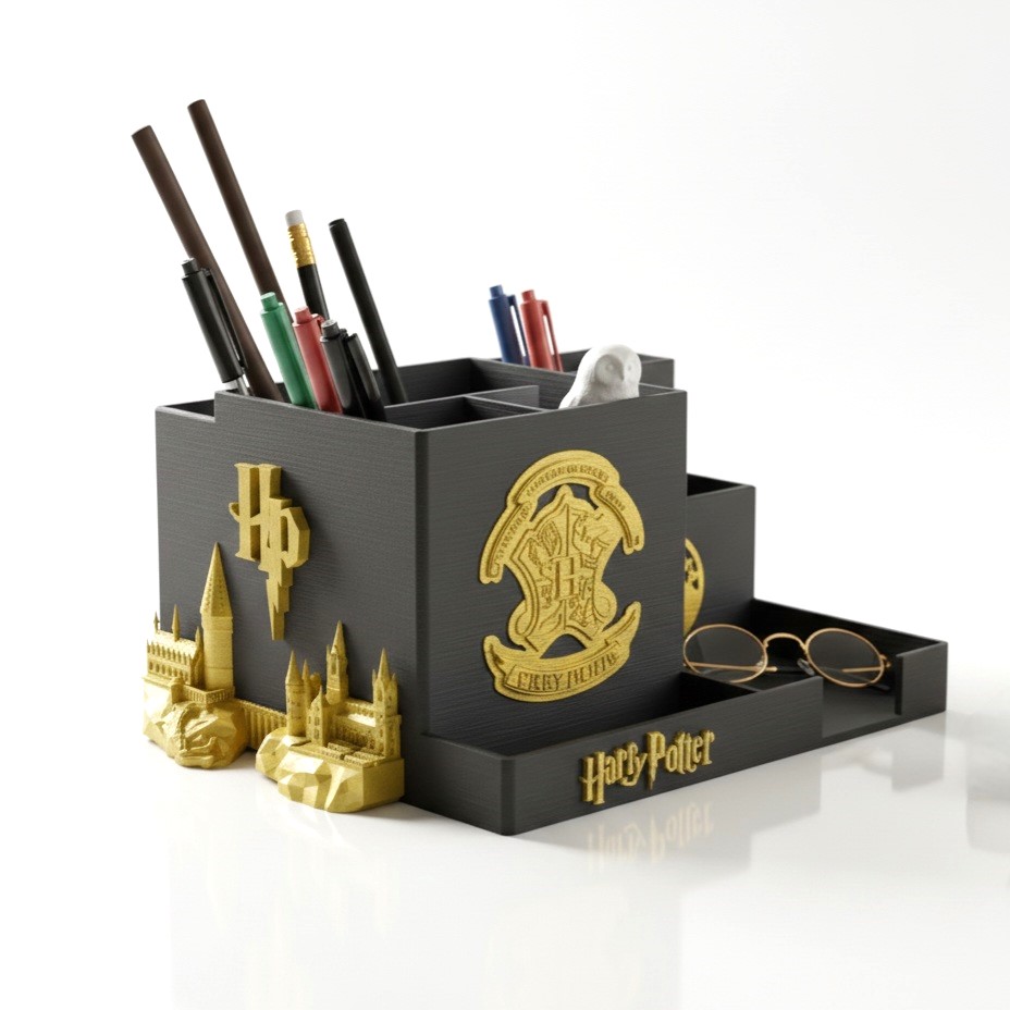 Hogwarts Castle & Crest Stationary Organizer - Image 3