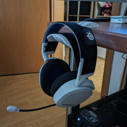 “Clamp-On” – Universal Desk Headphone Holder