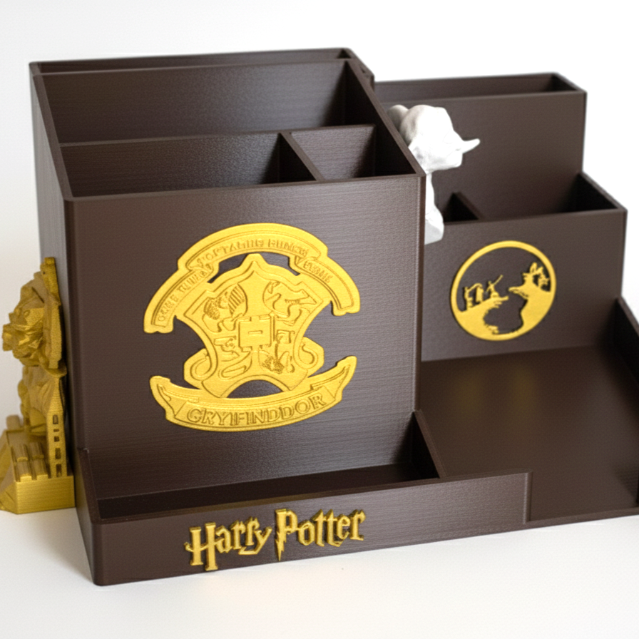Hogwarts Castle & Crest Stationary Organizer - Image 14