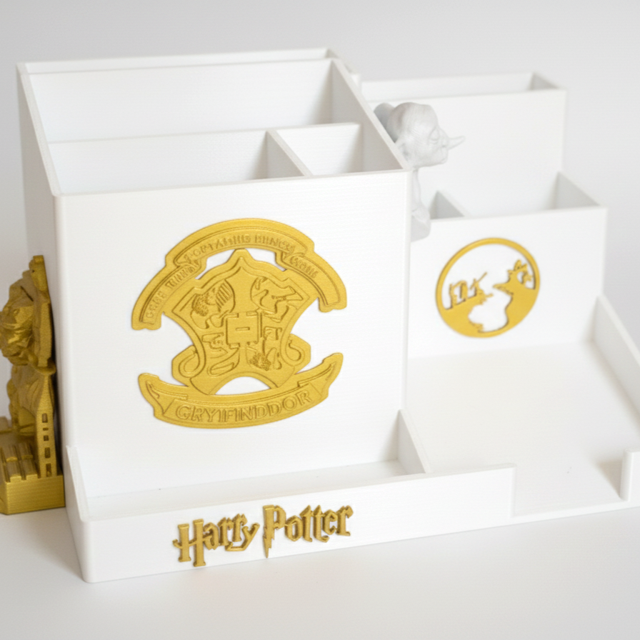 Hogwarts Castle & Crest Stationary Organizer - Image 13