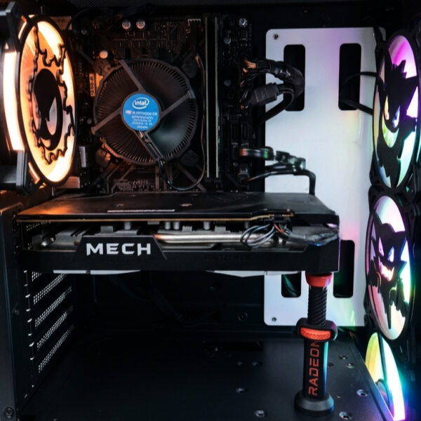 Bespoke Graphic Card Pillar with Custom Fan Shrouds